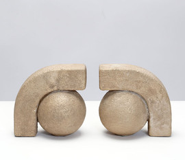 B-DECOR זוג תומכי ספרים דקורטיביים Travertine TROPHY