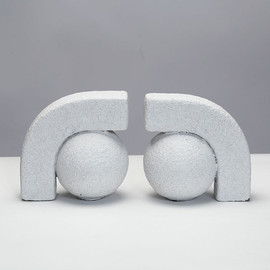 B-DECOR תומך ספרים TROPHY WHITE