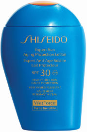 SHISEIDO EXPERT SUN תחליב הגנה אנטי אייג'ינג גבוה במיוחד ,לפנים וגוף. עמיד מאד במים SPF-30
