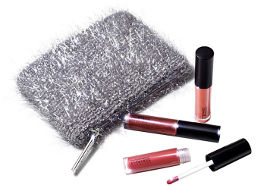 MAC HOLIDAY קיט ליפגלוס בגוונים של ניוד