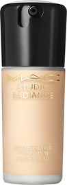 MAC STUDIO RADIANCE מייקאפ סרום בעל רכיבי טיפוח עוצמתיים - NC17