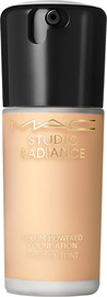 MAC STUDIO RADIANCE מייקאפ סרום בעל רכיבי טיפוח עוצמתיים - NC18
