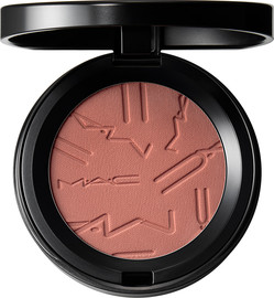 MAC SKINFINISH סומק פודרה קטיפתי בגימור מאט או זוהר - VELVET TEDDY