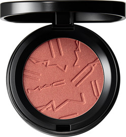 MAC SKINFINISH סומק פודרה קטיפתי בגימור מאט או זוהר - SULTRY SWEET