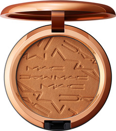 MAC SKINFINISH SUNSTRUCK ברונזר בגימור מאט למראה שזוף - MATTE DEEP GOLDEN