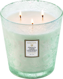 VOLUSPA נר גדול 3 פתיליות‏ 1070 גרם - French Cade Lavender