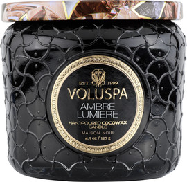 VOLUSPA נר ריחני בצנצנת זכוכית Ambre Lumiere - Petite Jar