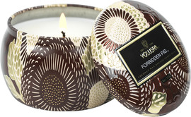 VOLUSPA נר ריחני בקופסת פח - Forbidden Fig