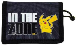 Pokémon ארנק עם חלון שקוף לתעודה וכיתוב IN THE ZONE ודמות פיקאצ'ו