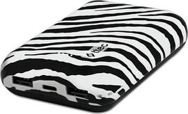 TTEC מטען נייד מעוצב עם חיבור USB-C ושני חיבורי USB-A בנפח 10,000mAh TTEC בחרו צבע שחור