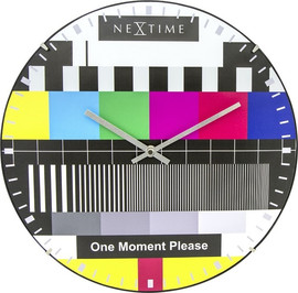 NeXtime שעון קיר צבעוני טלוויזיה TV - זכוכית DOME