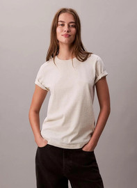Calvin Klein חולצת טישירט קצרה קלווין קליין Essential Crew Neck נשים - קלווין קליין - Brown
