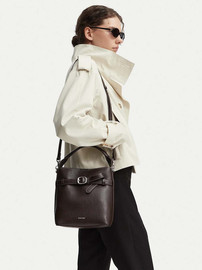 Calvin Klein תיק קלווין קליין Buckle Mini Bucket Crossbody נשים - קלווין קליין - Brown