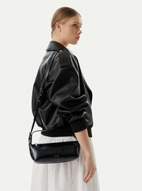 Calvin Klein תיק קלווין קליין Foil Logo Glossy Baguette נשים - קלווין קליין - Black