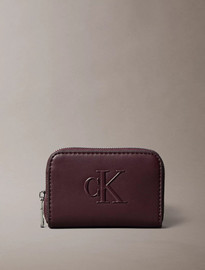 Calvin Klein ארנק קלווין קליין Embossed Monogram Zip נשים