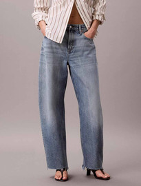 Calvin Klein ג'ינס קלווין קליין Relaxed Barrel נשים