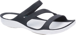 Crocs Crocs Swiftwater Sandal - כפכפים לנשים קרוקס רצועות בצבע שחור/לבן